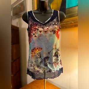 Bionda Fragola mesh top